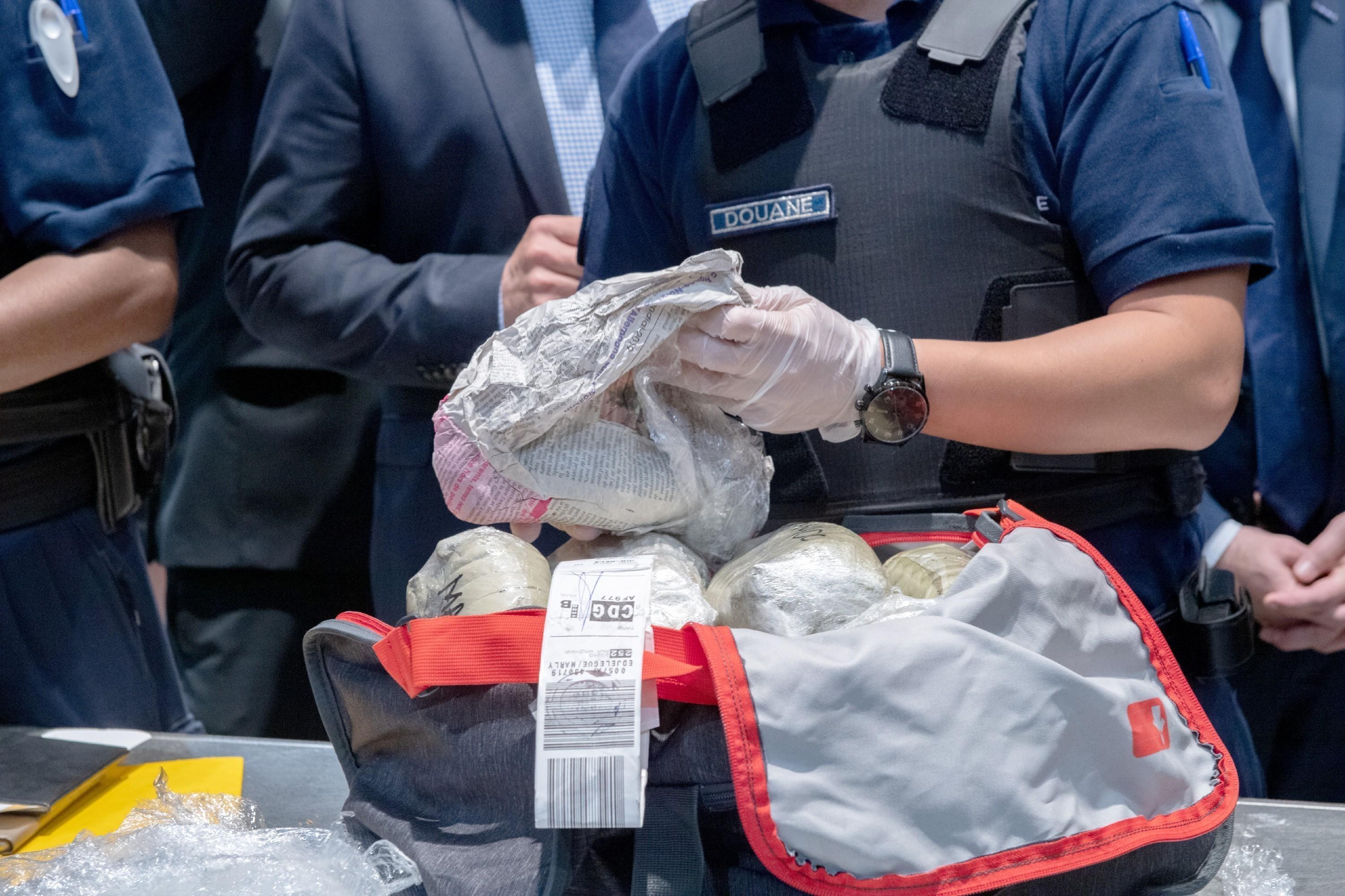 Douane, lutte contre le trafic