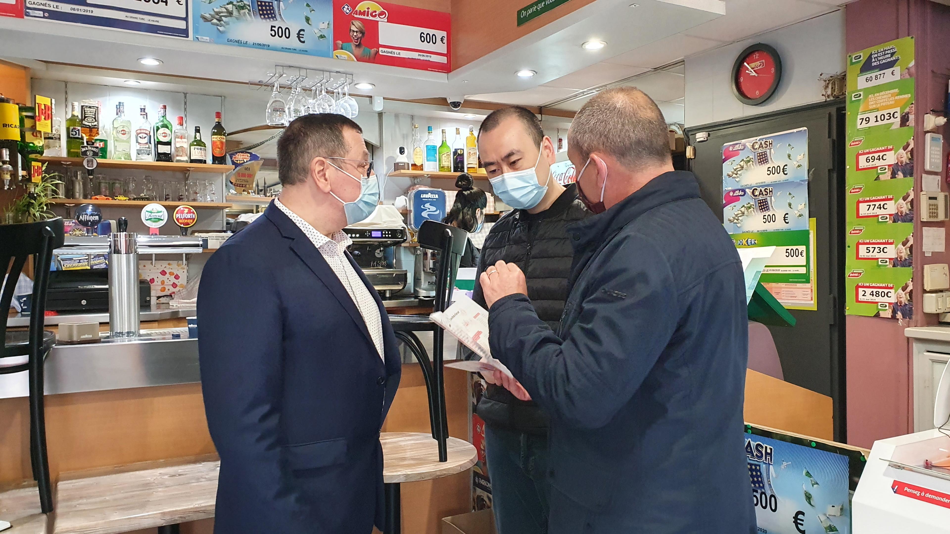 Visite de Philippe Coy chez Maoxu Gong